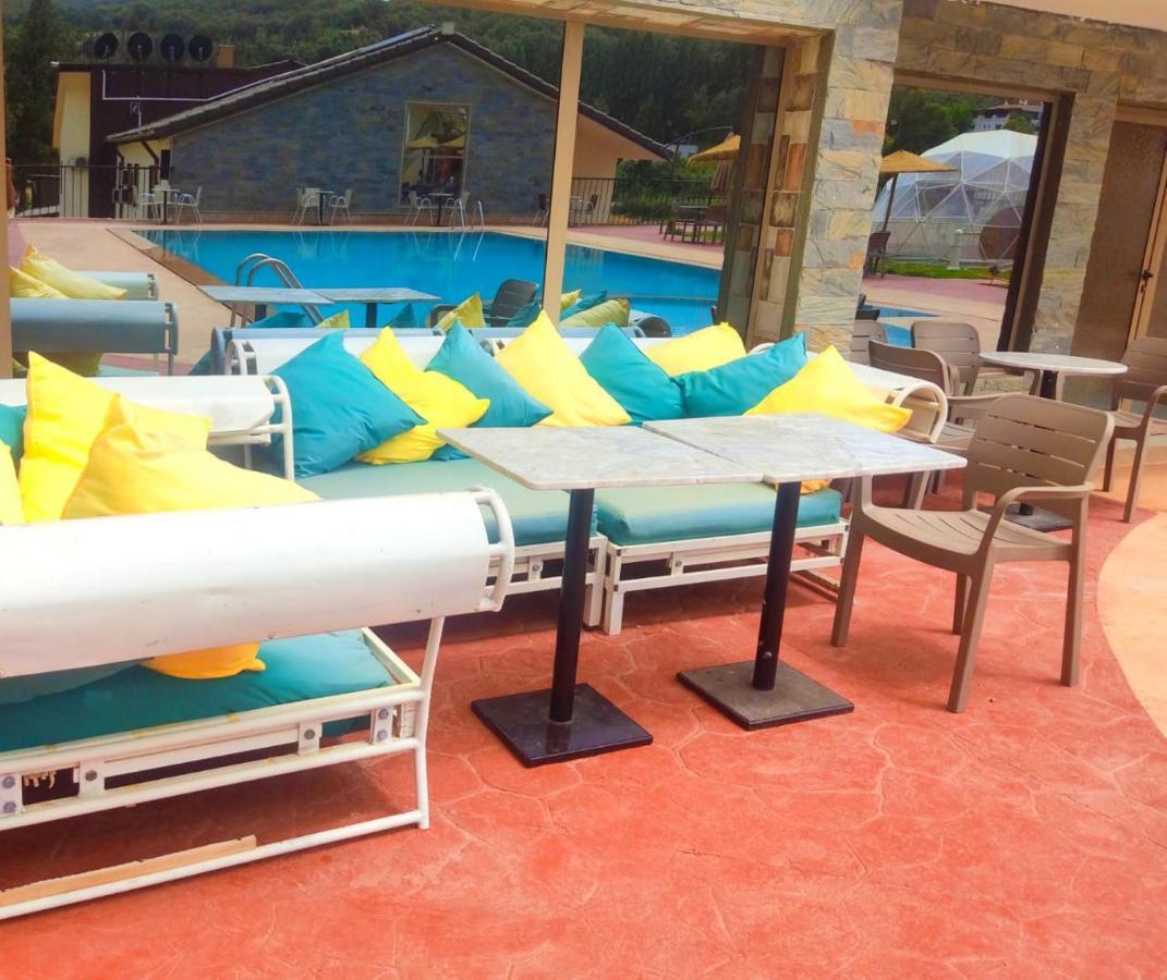 Palais Du Cedre Hotel Ait Bou Tarhat Kültér fotó